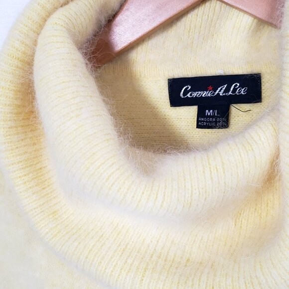 Connie A Lee Vintage 80% Angora Turtleneck Sweater Women's Size M/L Fuzzy - Picture 3 of 5
